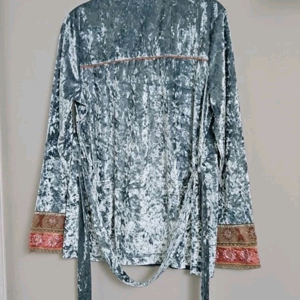 Aratta Silent Journey Crushed Velvet Smoking Jacket Blue Embroidered Belted S - Picture 11 of 12